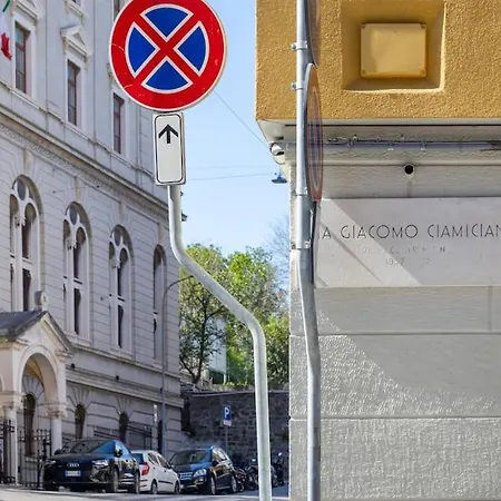 Casa Filo, Lo Scorcio Di Trieste Exterior photo